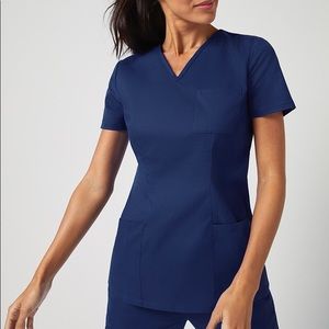 Jaanuu scrub top